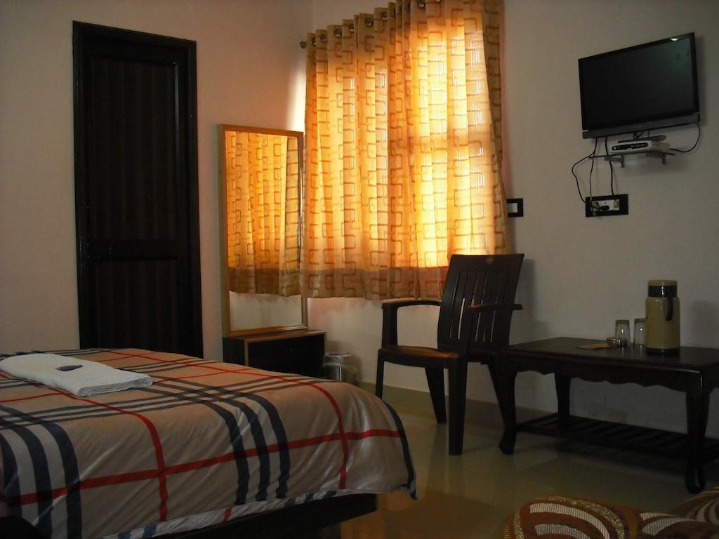 אמריצר Hotel Gs Paradise מראה חיצוני תמונה